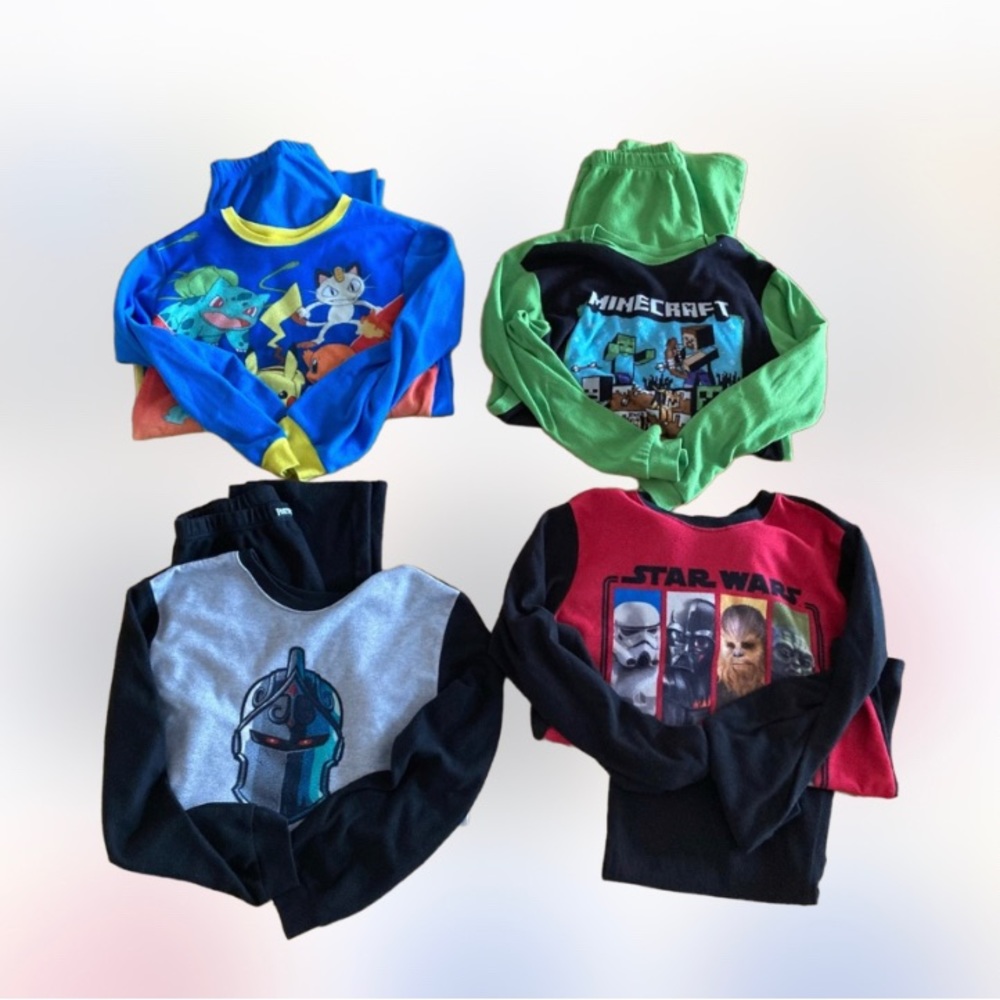 Boys 2-piece Sleep Set Long sleeves Fleece Pjs 4 Pairs total.